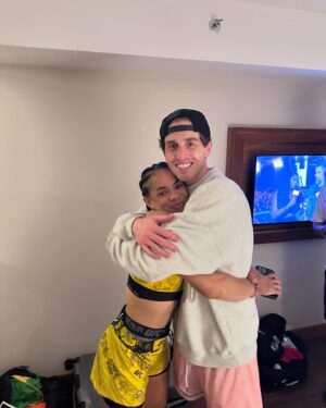 Dione Barbosa Instagram - 08 de Maio.
Meu melhor presente, parabéns pra mim 💛 🎉🥳🎂
#happybirthdayDidi #hbdaygirl #felizaniversario