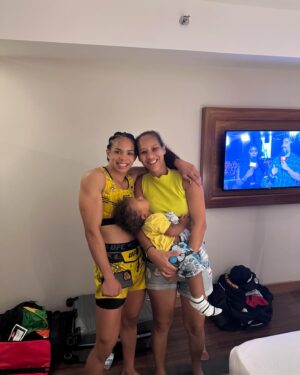 Dione Barbosa Instagram - 08 de Maio.
Meu melhor presente, parabéns pra mim 💛 🎉🥳🎂
#happybirthdayDidi #hbdaygirl #felizaniversario