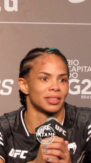 Dione Barbosa Instagram - PÉS NO CHÃO! 👊

De forma bastante sensata, @dionebarbosamma conversou com jornalistas durante coletiva de imprensa após vencer, por decisão unânime, @ernestakareckaite. A atleta manteve os “pés no chão” durante a entrevista, mas cravou o nome de uma próxima adversária. 

E aí, o que acharam da vitória de Dione?

🎥: @reduayago / @mateusmacaxe

🖥 TATAME - Tudo sobre Lutas

https://tatame.com.br/

#Tatame #jiujitsu #bjj #artesuave #mma #boxe #ufc #ufcrio