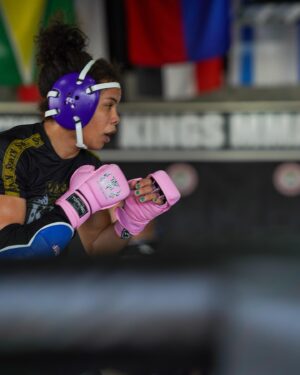 Dione Barbosa Instagram - 👀🔥 #17days #ufc301 🇧🇷
@cbmediapros
