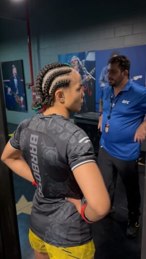 Dione Barbosa Instagram - THE CALM BEFORE THE STORM 🎯🔥
.
.
.
.
.
.
.
.
.
.
.
.
#ufc #ufcfight #instagood #fightweek #venum #dionebarbosamma #pernambuco #brasil #womenempowerment
