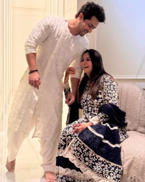 Dipika Kakar Instagram - The reason of all the smiles in my life❤️….. mera sukoon @shoaib2087 

From becoming my best friend , to life partner & now Our son’s father… Iss safar me khushi , takleef … ghum sab dekhliye hum dono ne… par wo ek cheez jo aapne hamesha qayam rakhi was your love.. your support and your care for me… Aaj ke din har baar yahi lagta hai mujhe that i have nothing to give u in return because what u have given me is priceless… Ek zindagi jisme khushiyan hai , pyaar hai aur sukoon hai….

Aap hamesha khush raho yahi dua aur yahi koshish rahegi… because as i always say thats what u deserve… jo sabko khush rakhta hai… jo sabko pyaar deta hai… use har khushi milni chahiye ❤️

I Love U…. kitna ye words me nahi sakti 🥹

Happy Birthday❤️