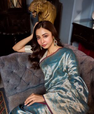 Diti Saha Instagram - A queen is never afraid of failure. She dusts herself off and keeps moving forward. Radiating elegance wherever she goes. Channeling my inner royalty for @nallisilksarees campaign.

Team
@visualsbyneal 
@the_bluebirdeye 
@suro.make_up_artist 
@debjit01 
@stylebytanvi 
@sontai_sontai1111
@tarinmay.r
Thanks to @debajyoti_sengupta .