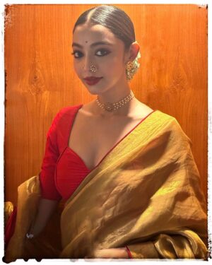 Diti Saha Instagram - Never draw a line around a woman .

Blissful nights of Durga pujo!!!
#mahaastami❤️ 

The beautiful saree -@shorsheclothing 
Jewellery- @earthaments 
Noserings- @amrapalijewels 

#duggadugga  #festivewearsaree  #durgapujo23 #sareelove