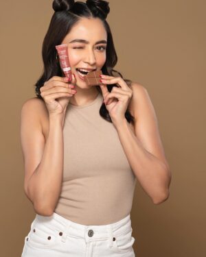 Diti Saha Instagram - Cute Fit Day 🙃 For @dotandkey.skincare campaign!!