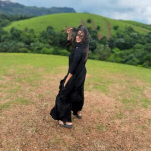 Divya Ganesh Instagram - #vagamondays 
#divyaganesh