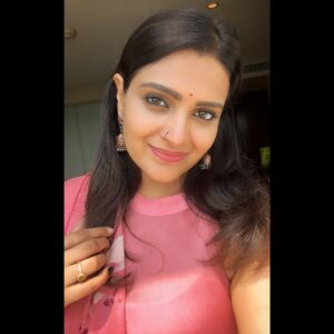 Divya Pillai Instagram - Good 🔆, definitely calls for a #selfie 💖