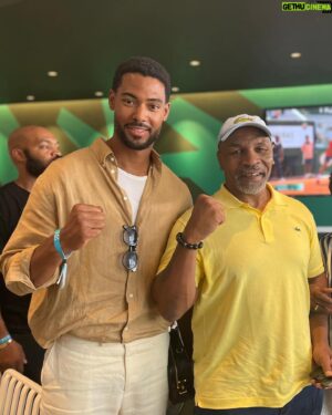 Djebril Zonga Instagram - Un dimanche avec ma bestie 🎾

Et tonton @fredfrenchy & @miketyson 

#rolandgarros