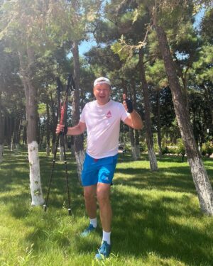 Dmitriy Guberniev Instagram - Всех с Днем Физкультурника!!! Всем ЗОЖ,всем МИР!!! ❤️❤️❤️❤️❤️❤️❤️❤️❤️❤️❤️❤️❤️❤️❤️❤️❤️❤️❤️❤️❤️ #деньфизкультурника #зож #мир #тренировка #надопотренироваться
