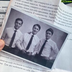 Dmitriy Pchela Instagram - Мы закончили снимать «Комитет»… Больше года жизни вместе… Когда группа становится близкой и родной…Когда приходить на площадку в радость, а время летит незаметно… Когда появляется дружба… Наверное, именно о ДРУЖБЕ мы и снимали наше кино! 
Хочу поблагодарить компанию @triiks_media , Инессу Юрченко и Сергея Щеглова за доверие и возможность стать частью этого проекта. Сценариста Андрея Тумаркина за великолепную историю, нашего режиссера Михаила Вассербаума за титанический труд и неравнодушие , всю нашу команду профессиональных и талантливых людей. Ребята, я уже по вам скучаю!
А главное, поблагодарить своих партнеров @konstantinov_actor и @mitiashin_original , парни работать с вами было радостью!!! Мы славно бились за Родину!
Ждём премьеру!!!
#Комитет #дмитрийпчела