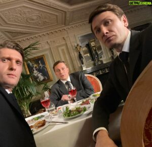 Dmitriy Pchela Instagram - Эти парни на страже Родины! 
Сериал «КОМИТЕТ»

@konstantinov_actor @true_mitiashin 
#дмитрийпчела