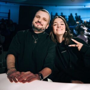 Dmitriy Pozov Instagram - Сфоткался с @jmedvedevaj Смотрели НЕИГРЫ? Че думаете?