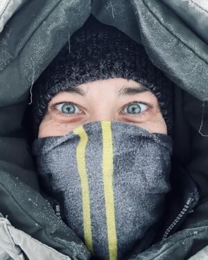Dmitriy Shepelev Instagram - Один уважаемый и печальный врач говорит, что скорее всего, никто из нас не проведет новогодние праздники так как мечтал. И всё же, пусть они будут наполнены любовью и добром. Обнимаю вас, друзья. Хорошего отдыха!