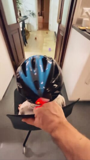 Dmitriy Shepelev Instagram - Когда папа остаётся один с маленьким сыном на целый день и становится скучновато…дальше смотрите сами 😂
