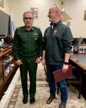 Dmitry Puchkov Instagram - И немедленно обмыл!