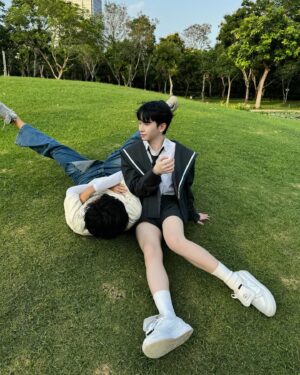 Đỗ Hoàng Dương Instagram - white flag 🏳️
