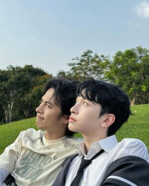 Đỗ Hoàng Dương Instagram - white flag 🏳️