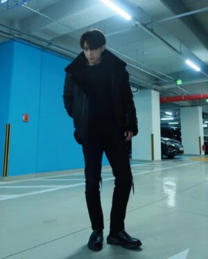 Do Ji-han Instagram - WARM ON A COLD NIGHT❄️