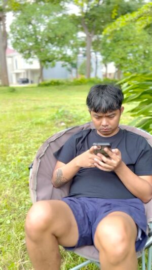 Dodit Mulyanto Instagram - Biasanya konser ambyar itu yang ambyar cuma hati penontonya, bukan ambyar totalitas gitu @thekanip
