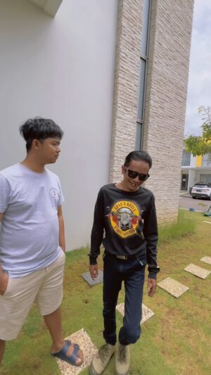 Dodit Mulyanto Instagram - Susah punya pegawai emosian

#komedialternatif