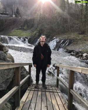 Doğa Karakaş Instagram - ver selamı çevir sopayı🌲