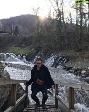 Doğa Karakaş Instagram - ver selamı çevir sopayı🌲