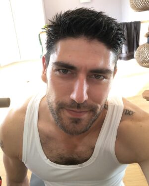 Doğan Bayraktar Instagram - 🦾🗯️🔇)