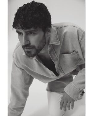 Doğan Bayraktar Instagram - @magnet.social Emeği geçen herkese teşekkür ederim. 🌟  #magnetquarterly #familylssue #MQ3.  Genel Yayın Yönetmeni/Editor in Chief: @iremsent & @selimcancelik 
Online İçerik Yöneticisi/Digital Content Manager: @gokinunal 
Fotoğraf/Photography: @ali_kalyoncu Styling: @seydasozuer
Saç/Hair: @ibrahimalan
Makyaj/Makeup: @ugurerdemyildiz
Styling Asistanları/Styling Assistants: @kaptanogluu & selenn.aydogaan 
Prodüksiyon/Production: @armaganmervebilgin & @mugesarioglu
Prodüksiyon Asistanı/Production Assistant: @meryemsedefkasap
