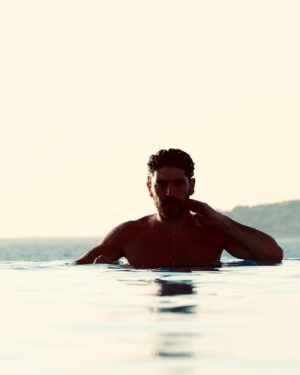 Doğan Bayraktar Instagram - 💧 @gardiropmagazin #gardiropsummerstyle 📷: @unalavcii