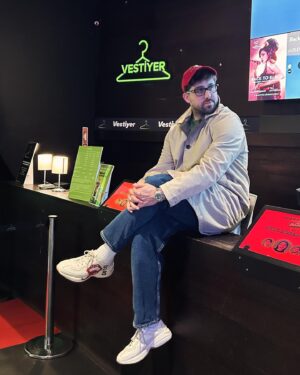 Doğu Demirkol Instagram - Sinemalardayım 🍿