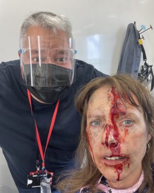 Dolly Wells Instagram - Last episode of Inside Man any minute on BBC 1!! Here with Marcus Whitney make up (well in this case blood) extraordinaire ✨❤️