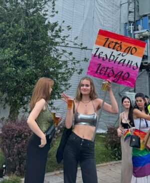 Dolly de Leon Instagram - Happy Pride, my lovies🌈