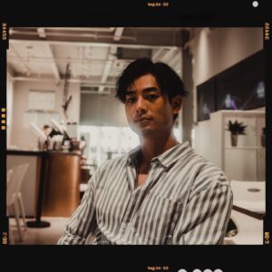 Dominic Ho Instagram - *
【期間限定發洩房】
對Dave嘅憤怒即管喺呢度發洩
鬧得有趣或者特別我會po story貼堂
大力_出嚟啦！
#dominic何浩文 #hongkongactor #actor #香港演員 #演員 #dave #胡志文
#一舞傾城  #tvb