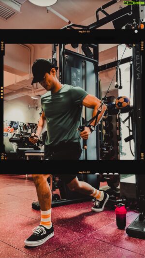 Dominic Ho Instagram - *
Push day routine
@kt_sportagon 
#dominic何浩文 #hongkongactor #actor #香港演員 #演員 #gym #workout