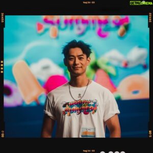 Dominic Ho Instagram - *
6月4號晚上九點有好開心嘅「濠玩夏水禮」
大家記得睇喇

圖2係 @danielchau928 叫我畀多啲態度佢
我真係有畀佢

#dominic何浩文 #hongkongactor #actor #香港演員 #演員 #happysummer #tvb #濠玩夏水禮