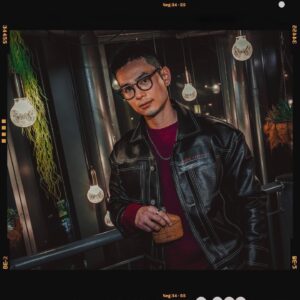 Dominic Ho Instagram - *
Oh the scent of these perfumes made me the king of poker for that night (true story)
I’m wearing it from now on
Love it!
Thanks for having me @kingswaypr.mkt 

Outfit by @dotshop___ 

#JohnVarvatos #JohnVarvatosHK
#JohnVarvatosArtisan #JVXX  #MenFragrance #JVFragranceNight