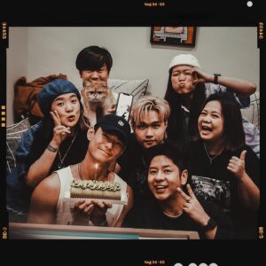 Dominic Ho Instagram - *
多謝你哋
我有一班好朋友
認識到你哋好幸福
今年識到宇軒bonnie好開心
仲有就係許寶寶🫶🏻
有個非常啱channel嘅人好暢快
再講多一次
多謝你哋
#birthday #35 #dominic何浩文 #hongkongactor #actor #香港演員 #演員