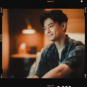 Dominic Ho Instagram - *
去澳門嚟講呢
酒店我成日都住新濠影匯
尤其係夏天樓下就水上樂園問你死未

Fans們揀嘅封面
俾我其實會揀第三張🤓

#dominic何浩文 #actor #hongkongactor #香港演員 #演員