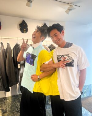 Dominic Ho Instagram - @hui_alfred & @dominic_hhm dropped by the Showroom and picked up some incredible pieces ✨

Thanks for coming! 🖤