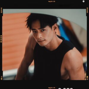 Dominic Ho Instagram - *
35
這樣就35
希望會好起來
#dominic何浩文 #hongkongactor #actor #香港演員 #演員 #35