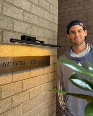 Dominic Thiem Instagram - 2nd stop down under! 🇦🇺
Glad to be back in Melbourne and at the @hyattcentricmelbourne !

📍@hyattcentric @hyattcentricmelbourne 

📸 @matthias.kapl