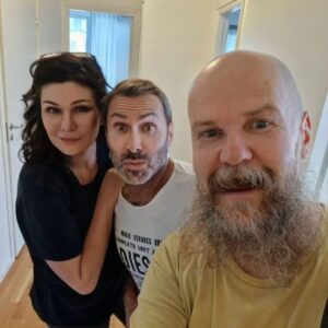 Dominika Peczynski Instagram - If you don"t rehearse you don't learn. 
Also, it's fun to hang with the band.
#armyoflovers
@armyoflovers_official