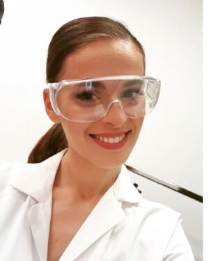 Dominika Richterová Instagram - #einstein #series #sonicka #sona #forense #forensicscience #tvjoj #joj @tvjoj #jurajloj #ivanakubackova #richardstanke