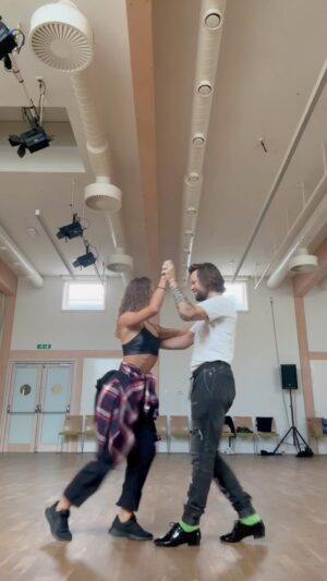 Dominika Rošková Instagram - Tak jsme začali ❤️ #dirty #dancing #actor #singer #dancer #music #love #time #of #my #life #jedemedal s @dominika.roskova 😉👍