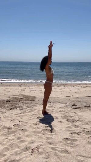Dominique Domingo Instagram - Another trip around 🌕✨

#SolarReturn #B(Earth)Day #LevelUp #ContinuousSpiral #Jump #Fly #Float #Fall #Land