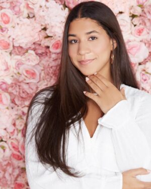 Dominique Reighard Brooks Instagram - Happy Belated 18th Birthday 🎂 @ceylonesb and CONGRATULATIONS on GRADUATING👩🏽‍🎓!!! I am so incredibly proud of the kind, intelligent, compassionate, confident, honest, courageous, leader you are and I'm honored to be your mom! You have so much to offer the world and you inspire us all by simply being yourself. We’ve watched in amazement as you have grown with character, confidence, and determination. The sky is the limit! We love you so much and we are so incredibly proud of you and excited for this next chapter of Life, school, and Basketball!!! 🎓 🏀 
So excited about all the places you will go and adventures along the way!!! Your Journey is just beginning, you’ve been so patient, and so happy that you are reaping all the rewards, the fruits of your labor, and alle that you have sowed!!!!
