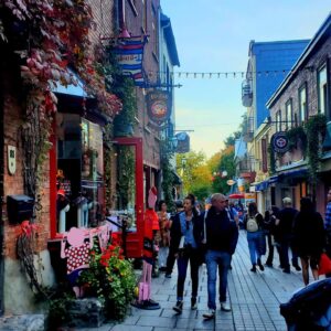 Dominique Swain Instagram - Quebec in the Fall, now it's back to Montreal! Had some honeysuckle blackberry sorbet with my honey and took in Chateau Frontenac over the St. Lawrence River. And someone caught a unicorn.