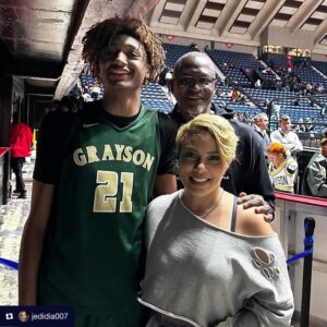 Dominique Wilkins Instagram - Repost from @jedidia007
•
Congratulations Grayson H.S. for winning the State Championship! Big shoutout to #21