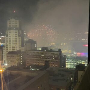 Don Cheadle Instagram - this spectacular fireworks display went on for 20 explosive minutes. fun way to end the night. but the smoke ... first person to invent smokeless fireworks gonna get a nobel prize! #cleveland #setlife #WN