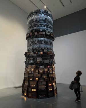 Don Cheadle Instagram - tower of babel by cildo miereles #tatemodern #artislife #inherelement